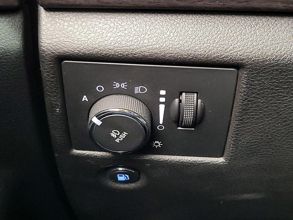 used 2015 Jeep Grand Cherokee car, priced at $17,998