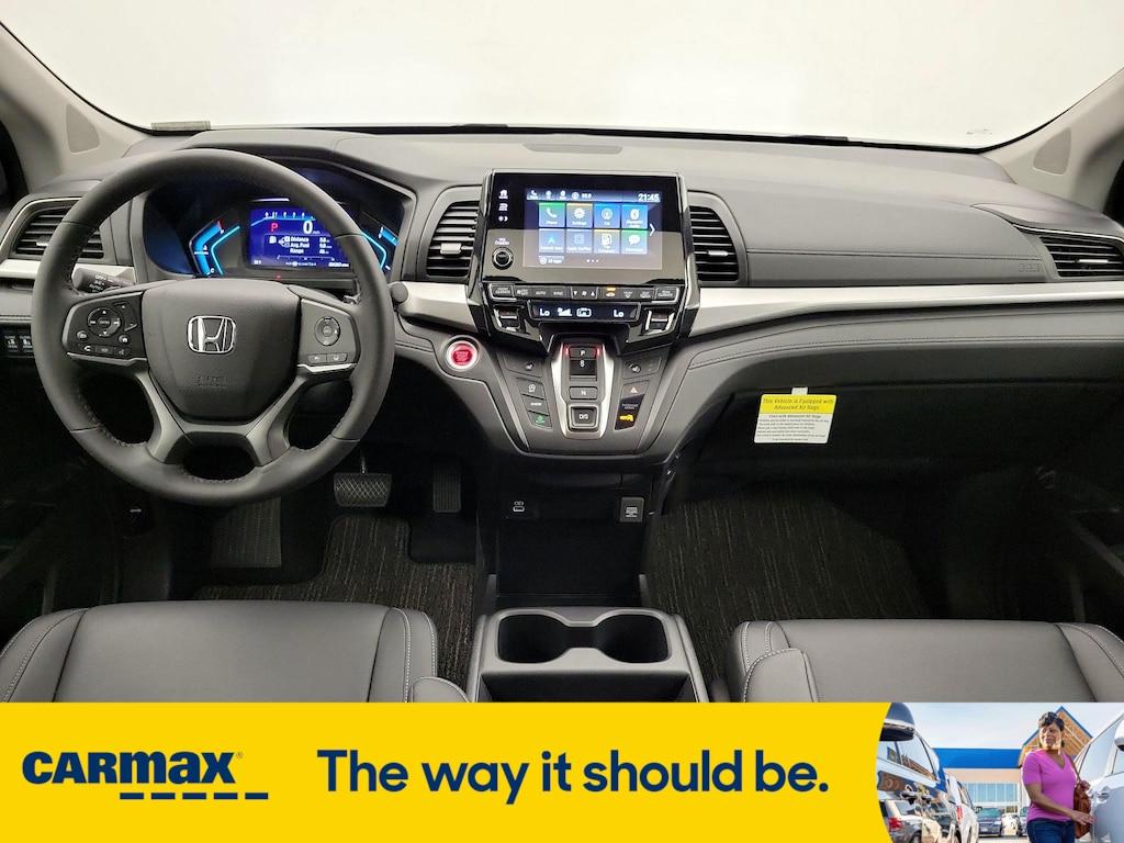 used 2024 Honda Odyssey car, priced at $40,998