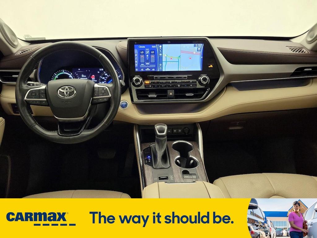 used 2021 Toyota Highlander Hybrid car, priced at $44,998