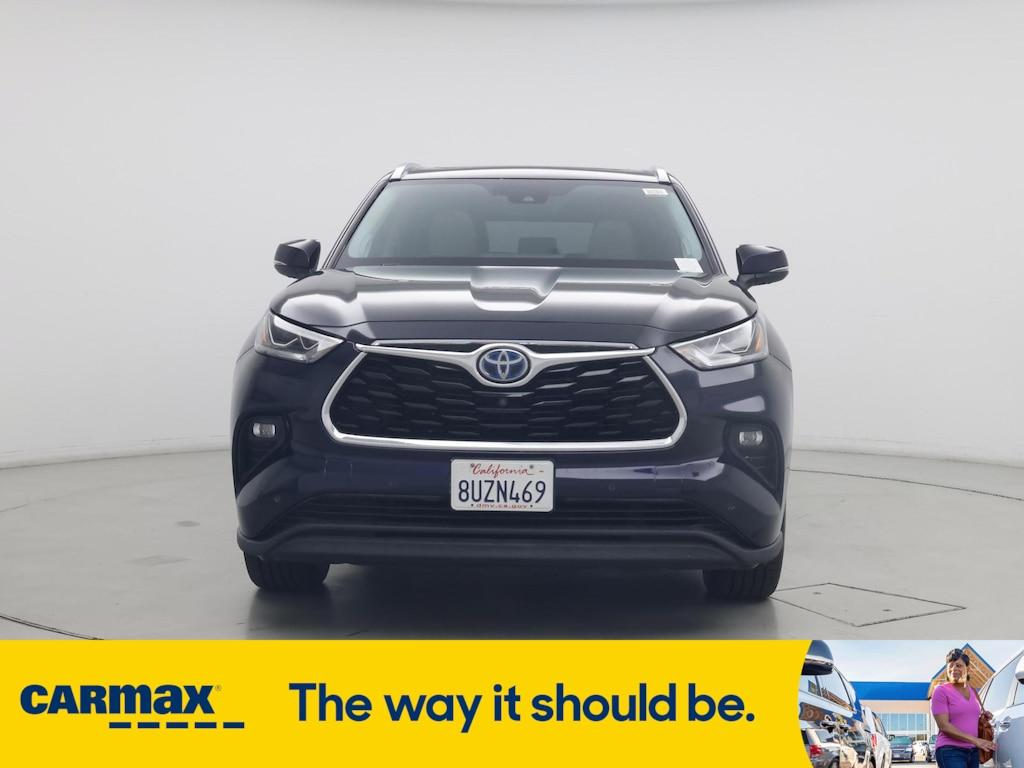 used 2021 Toyota Highlander Hybrid car, priced at $44,998
