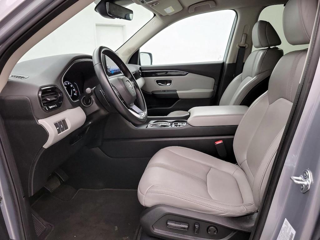 used 2023 Honda Pilot car, priced at $35,998