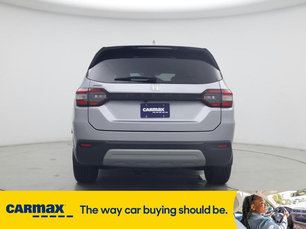 used 2023 Honda Pilot car, priced at $35,998