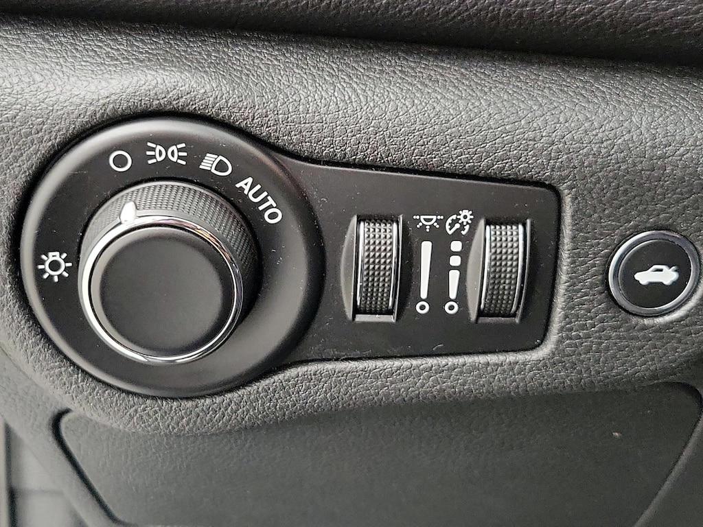 used 2015 Chrysler 200 car, priced at $10,998