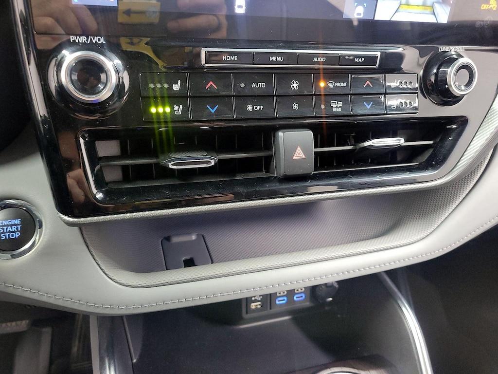 used 2022 Toyota Highlander car, priced at $45,998