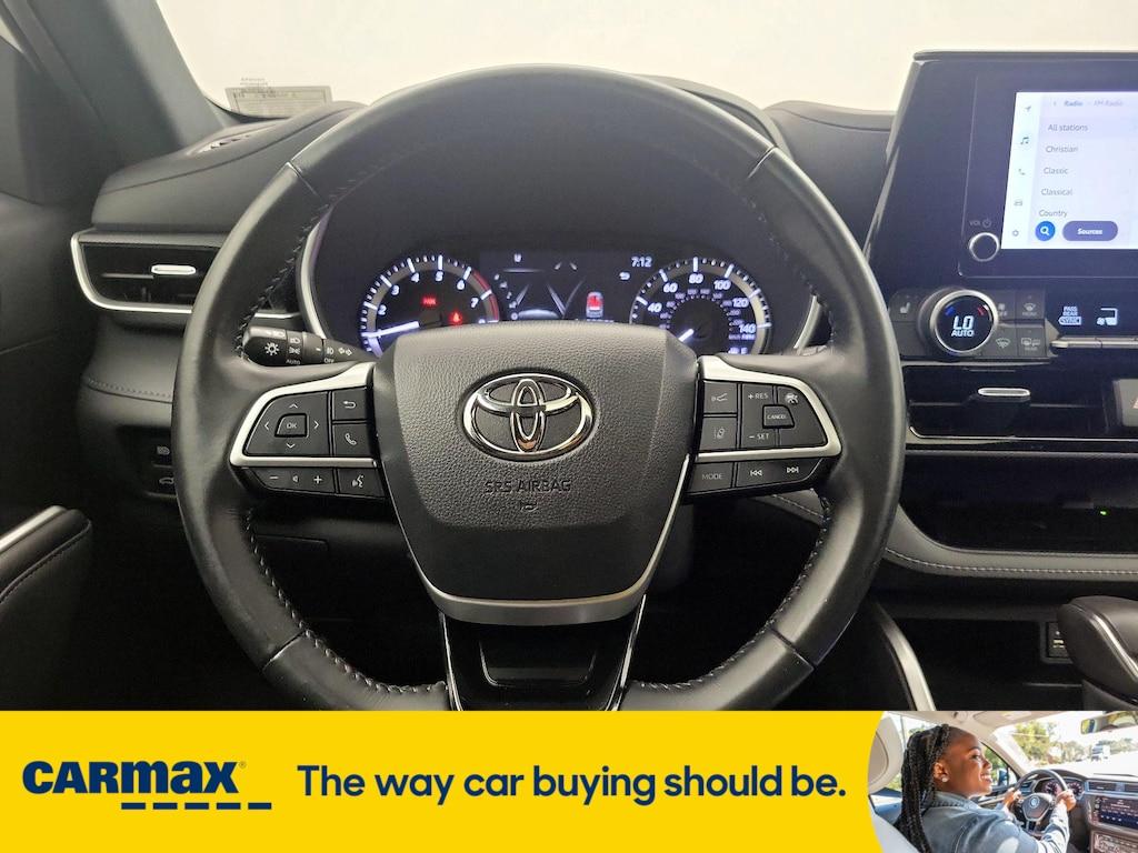 used 2023 Toyota Highlander car, priced at $46,998