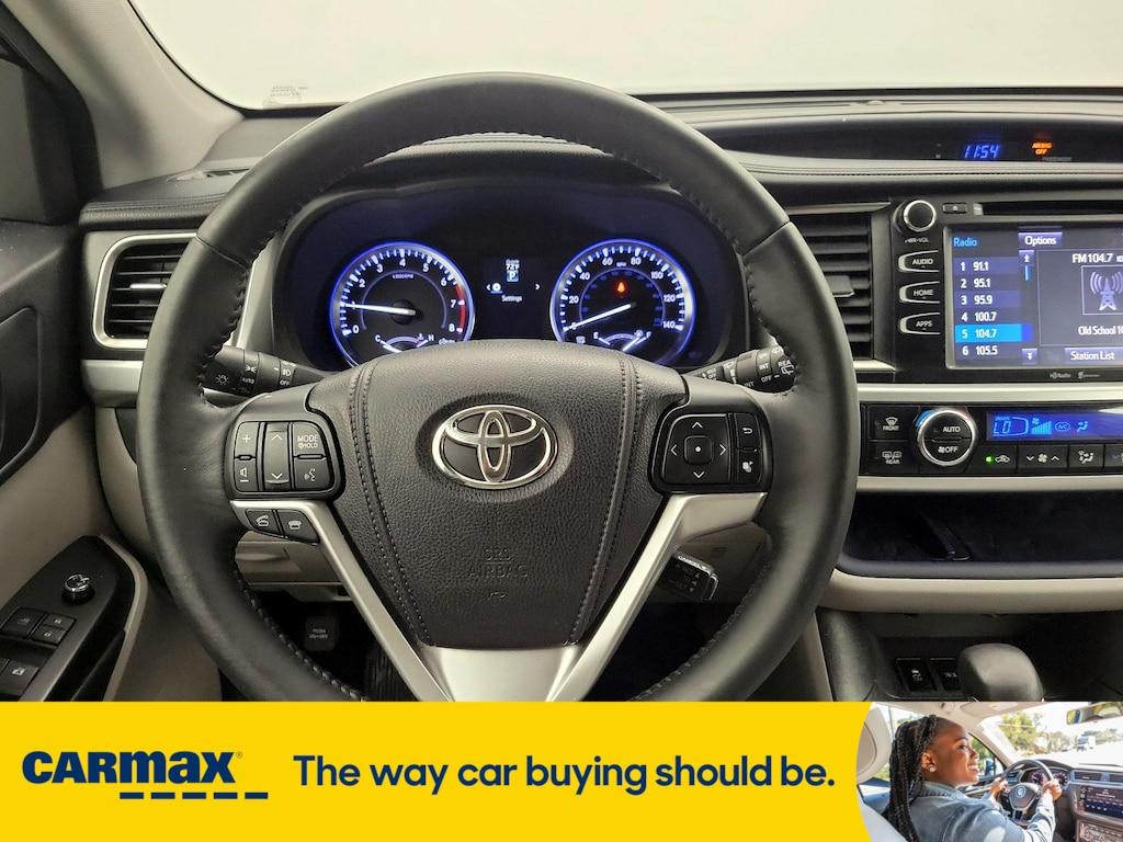used 2015 Toyota Highlander car, priced at $21,998