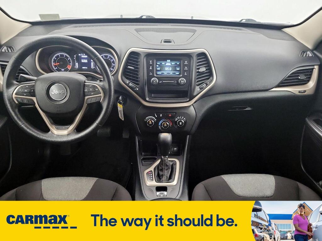used 2015 Jeep Cherokee car, priced at $11,599