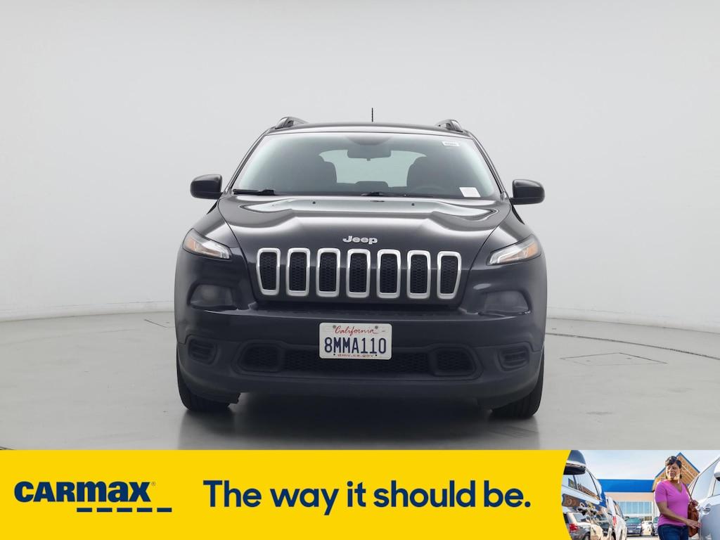 used 2015 Jeep Cherokee car, priced at $11,599