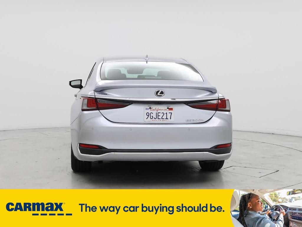 used 2023 Lexus ES 300h car, priced at $39,998