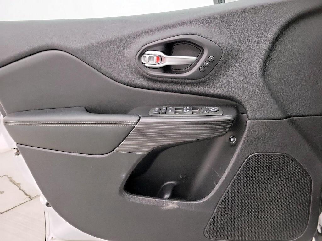 used 2015 Jeep Cherokee car, priced at $14,998
