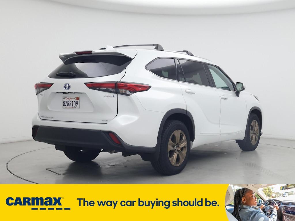 used 2022 Toyota Highlander Hybrid car, priced at $45,998