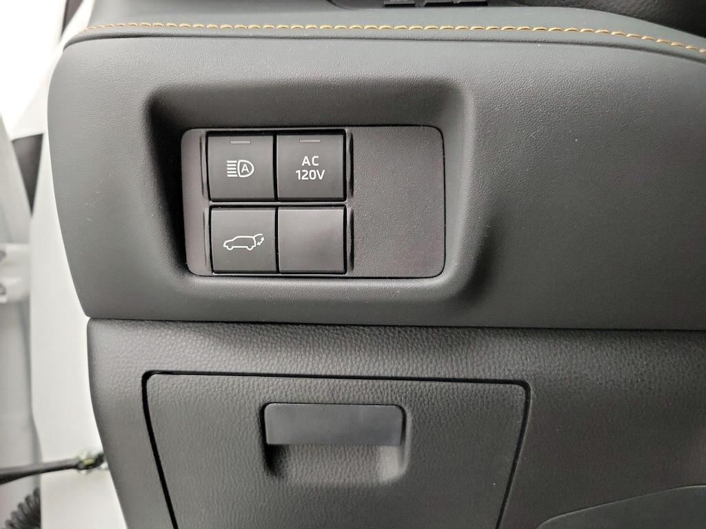 used 2022 Toyota Highlander Hybrid car, priced at $45,998