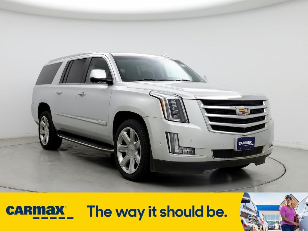 used 2020 Cadillac Escalade car, priced at $46,998