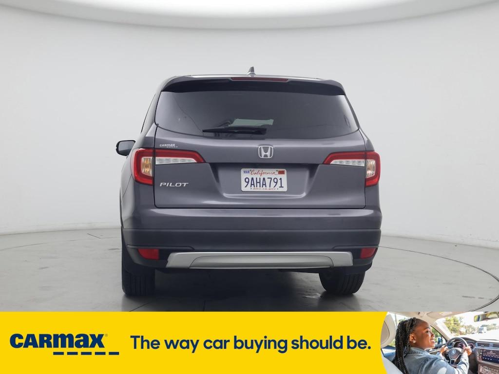 used 2022 Honda Pilot car, priced at $31,998