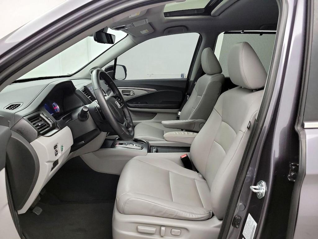 used 2022 Honda Pilot car, priced at $31,998