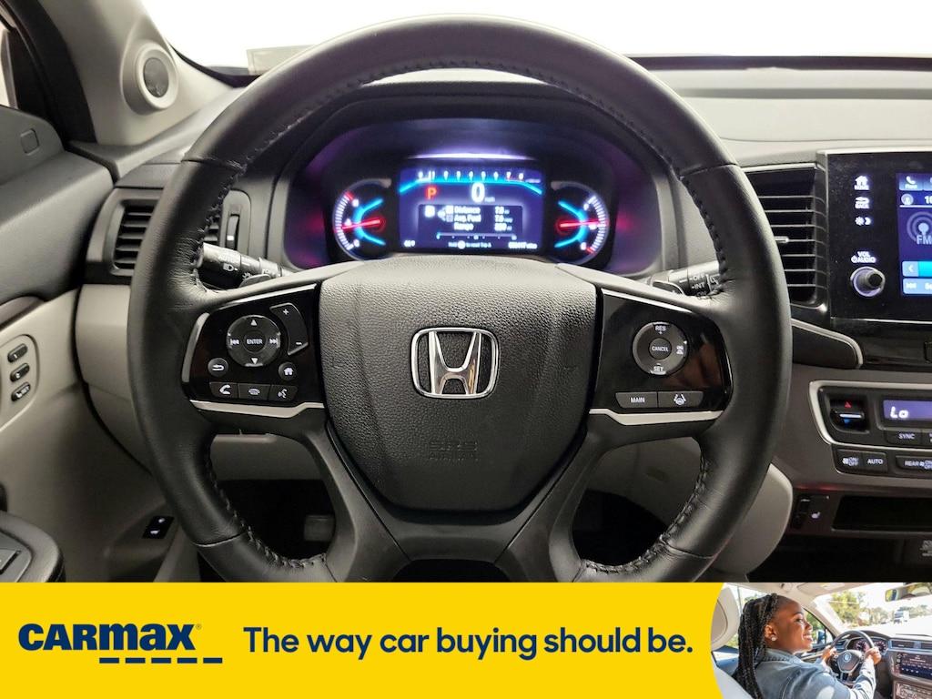 used 2022 Honda Pilot car, priced at $31,998
