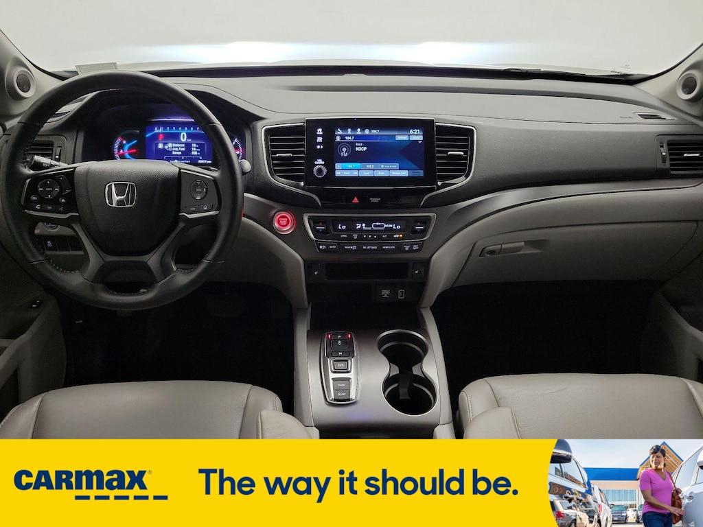 used 2022 Honda Pilot car, priced at $31,998