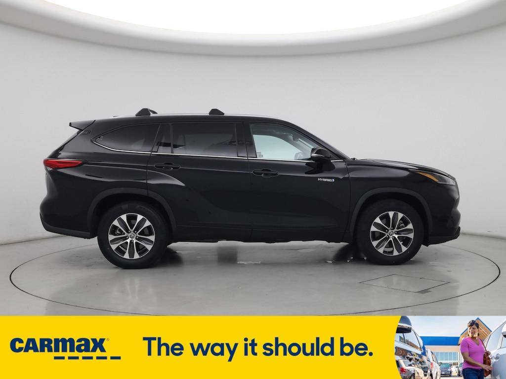 used 2021 Toyota Highlander Hybrid car, priced at $33,998
