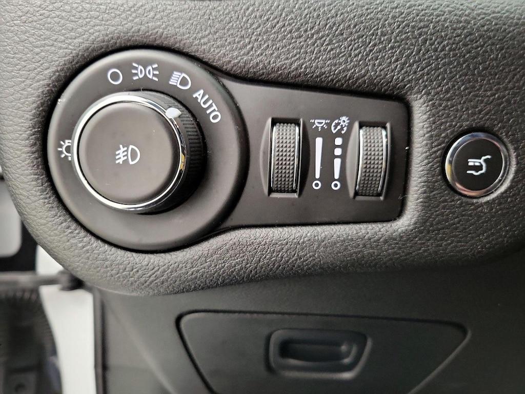 used 2019 Jeep Cherokee car, priced at $19,998