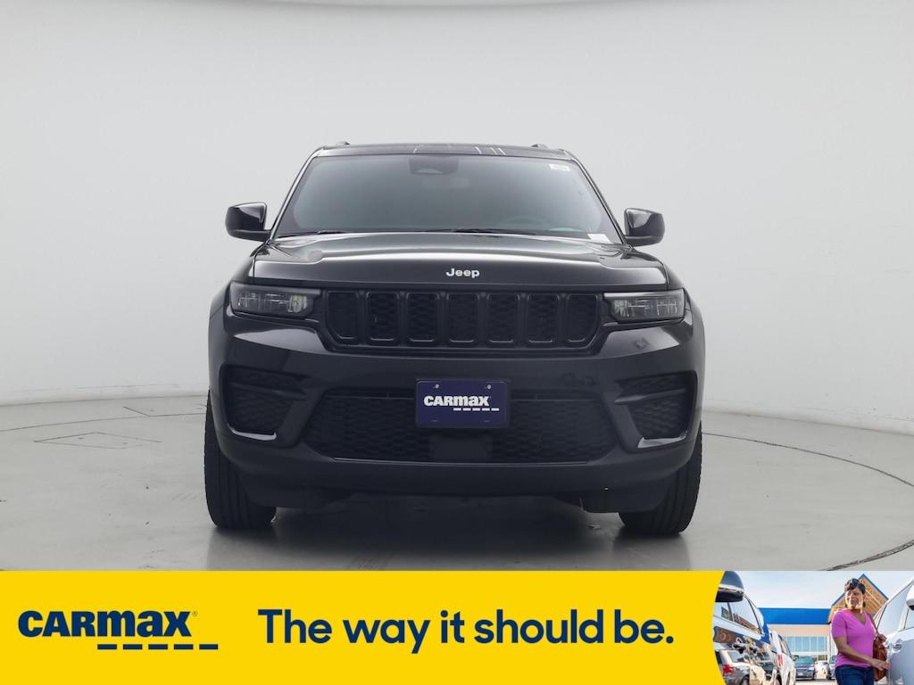 used 2024 Jeep Grand Cherokee car, priced at $32,998