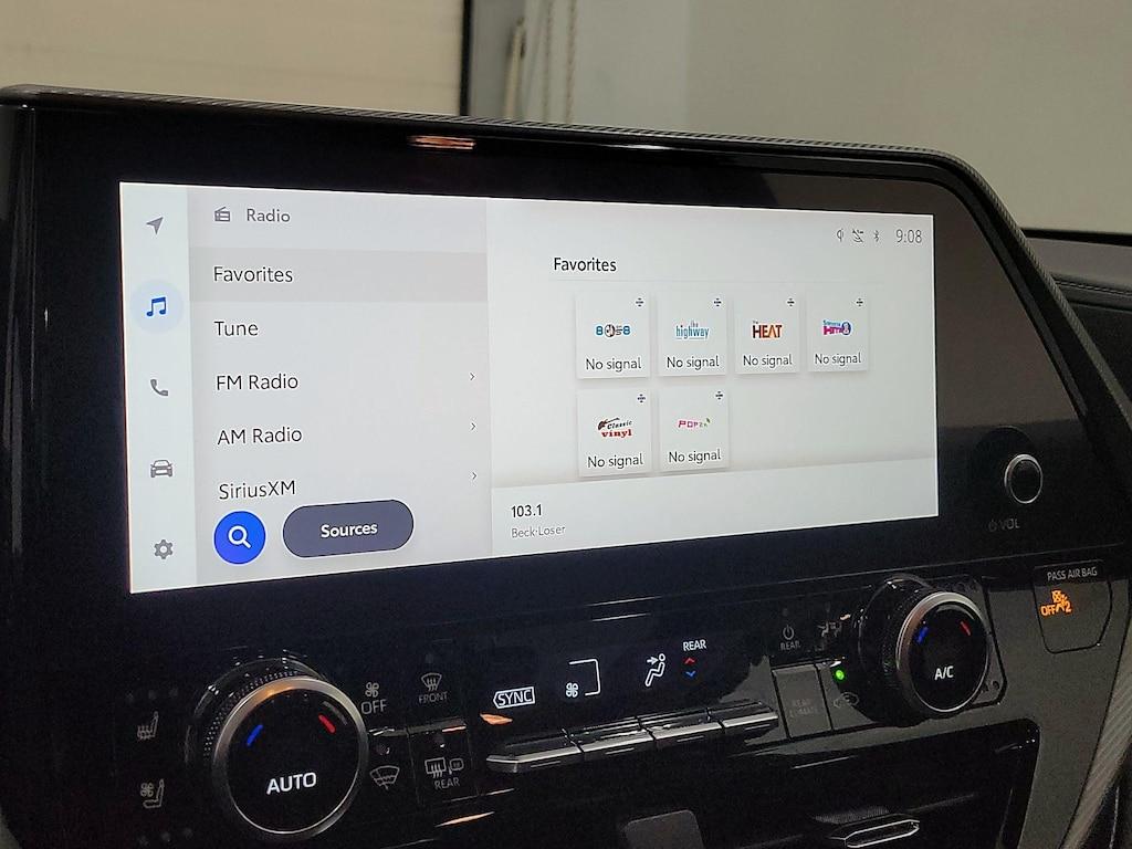 used 2023 Toyota Highlander car, priced at $48,998