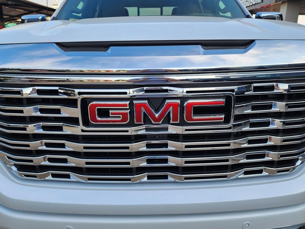 new 2026 GMC Sierra 1500 car, priced at $74,940