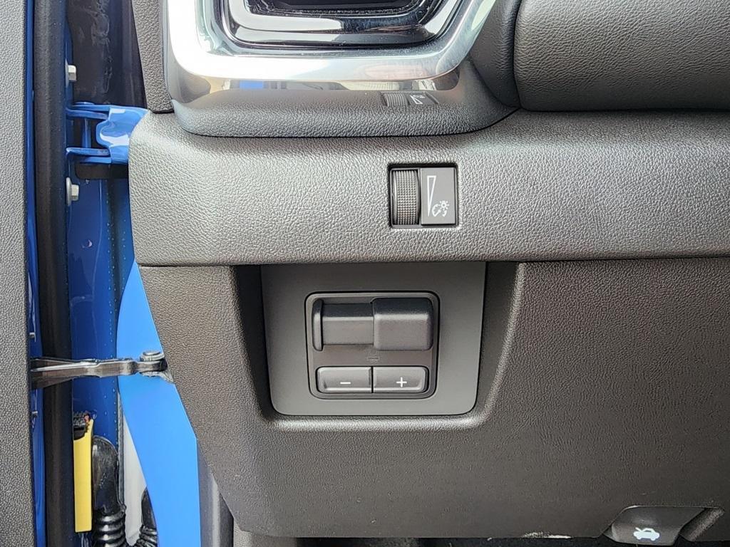new 2025 GMC Canyon car, priced at $48,465