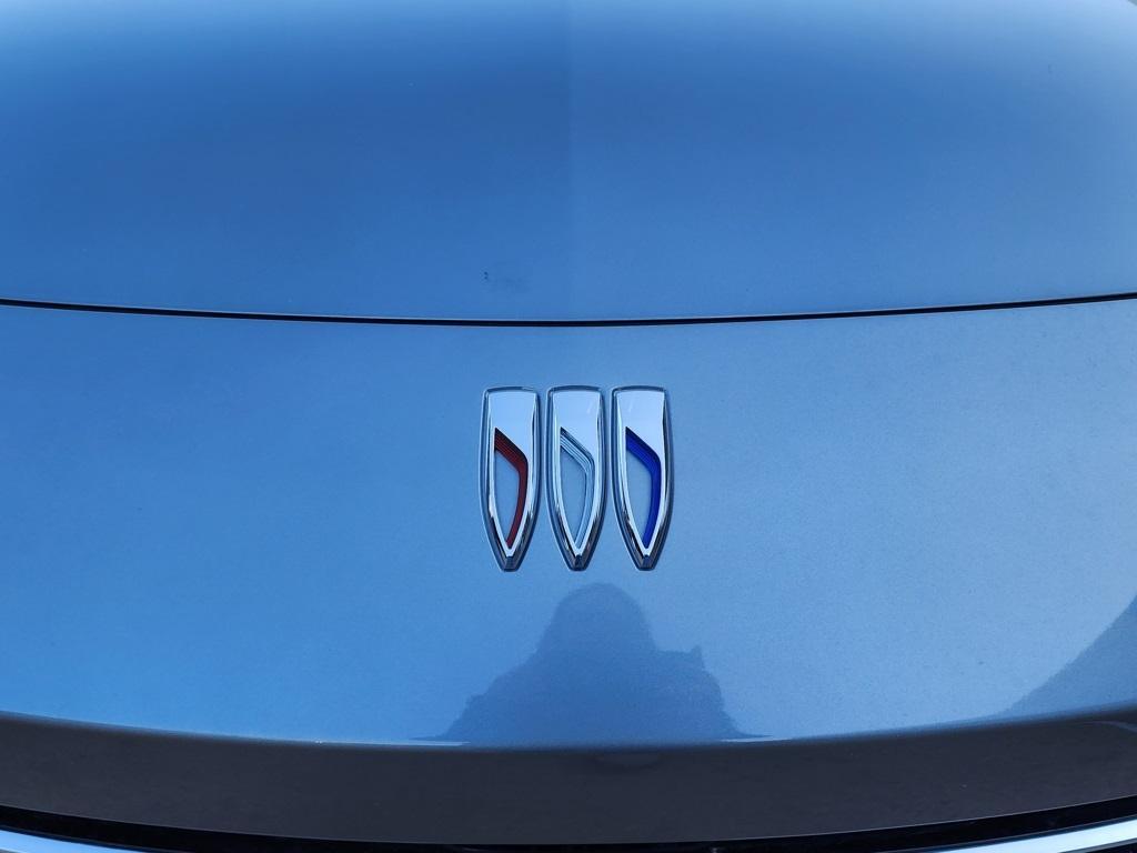 new 2025 Buick Envista car, priced at $25,785