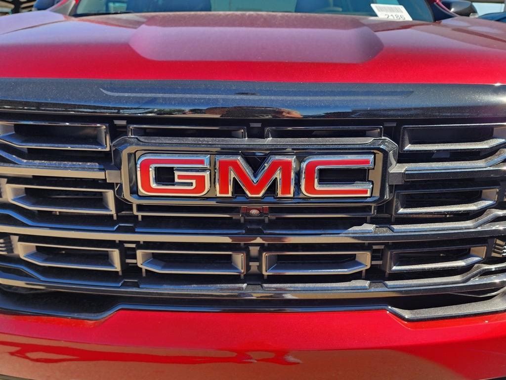 new 2025 GMC Acadia car, priced at $50,475