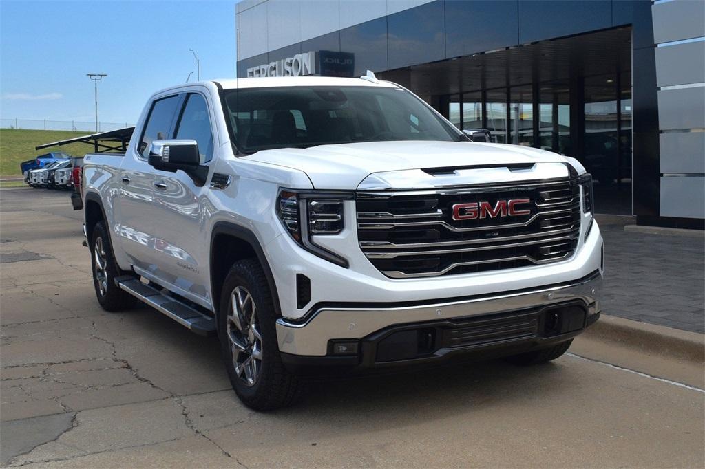 new 2024 GMC Sierra 1500 car, priced at $54,370