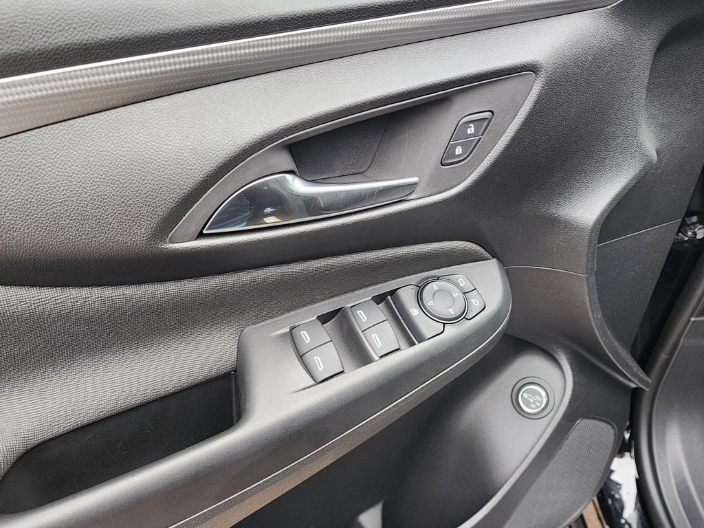 new 2025 Buick Envista car, priced at $30,385