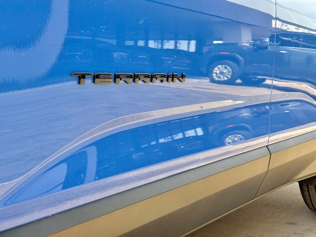 new 2025 GMC Terrain car, priced at $33,580