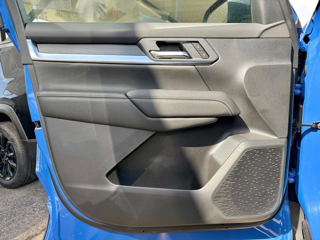 new 2025 GMC Terrain car, priced at $33,580