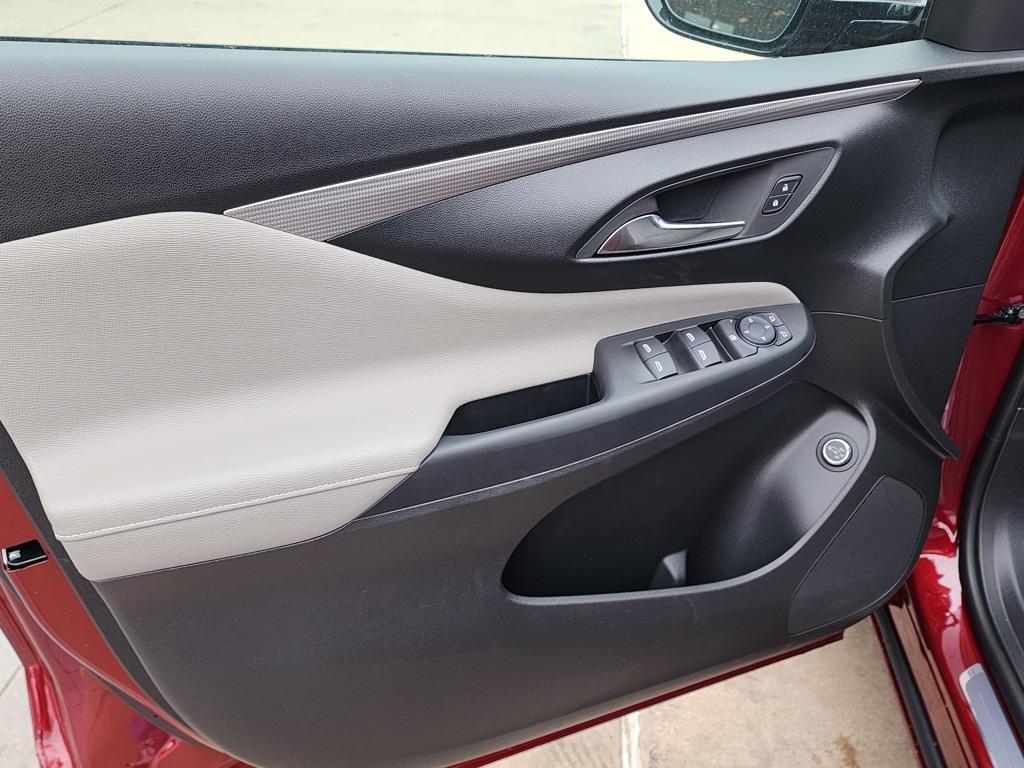 new 2025 Buick Envista car, priced at $30,185