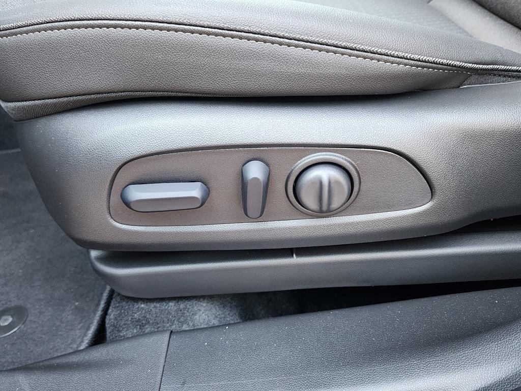 new 2026 Buick Encore GX car, priced at $25,275