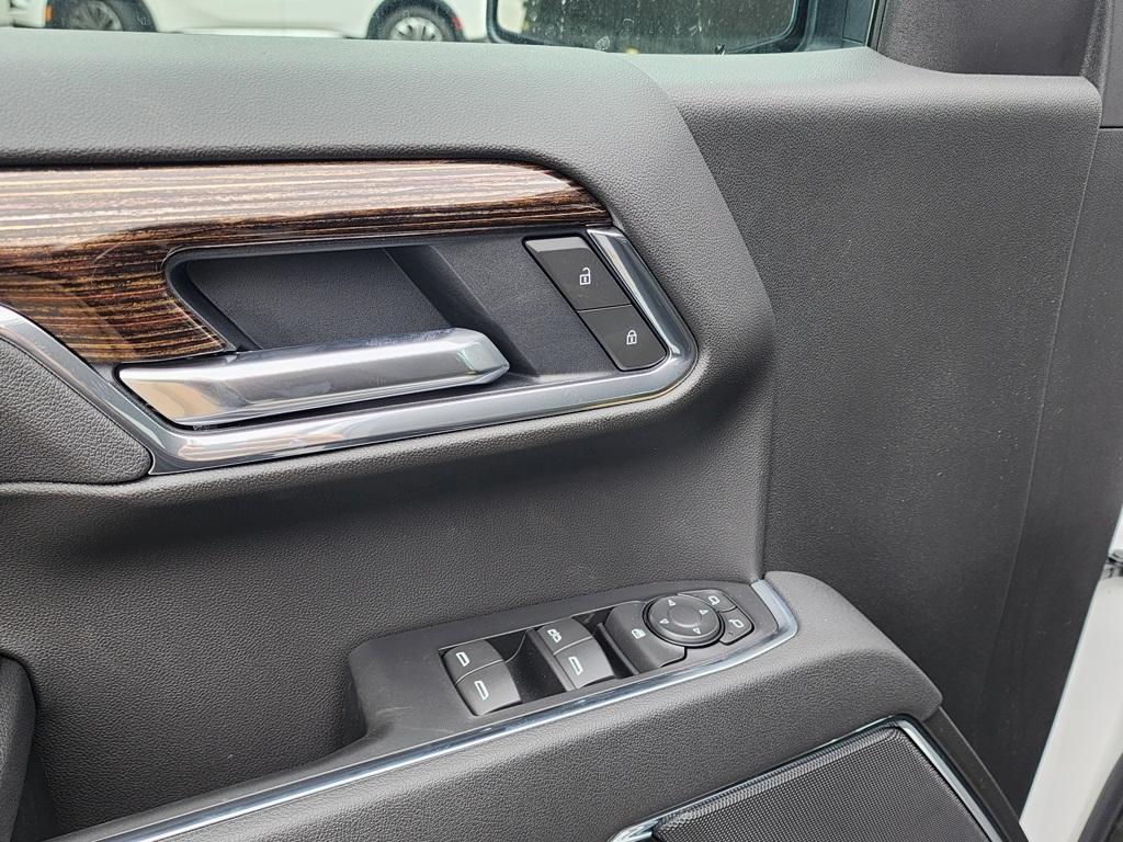new 2025 GMC Sierra 1500 car, priced at $48,990