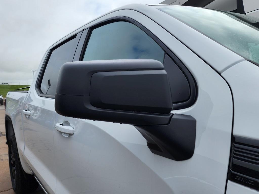 new 2025 GMC Sierra 1500 car, priced at $48,990