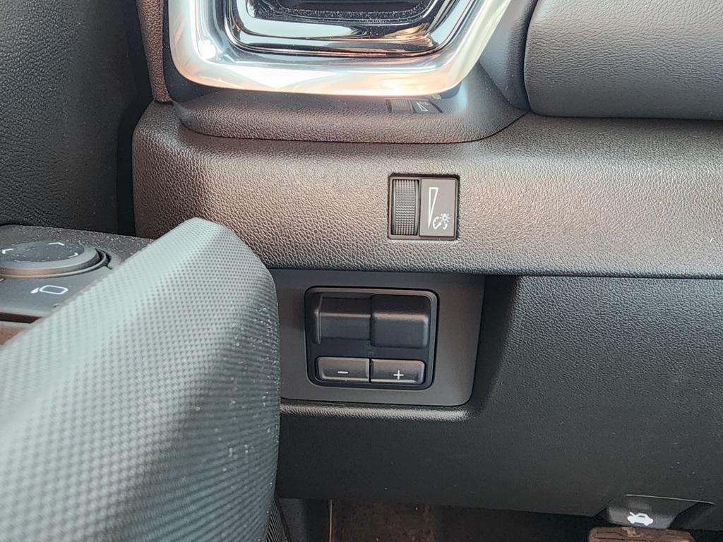 new 2025 GMC Canyon car, priced at $47,240