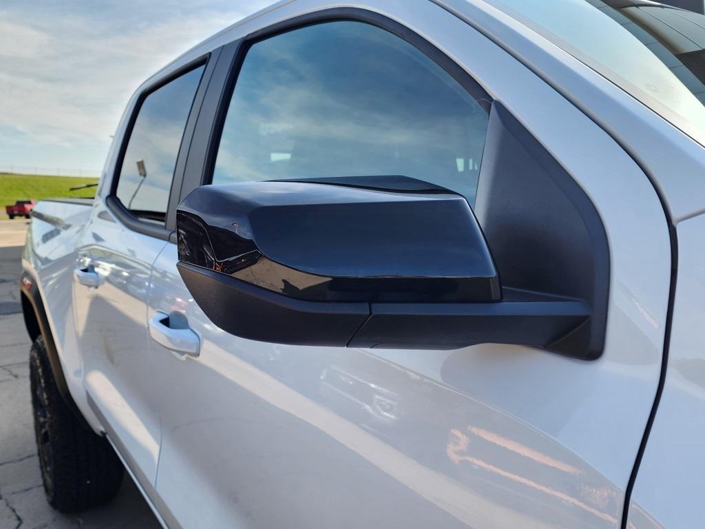 new 2025 GMC Canyon car, priced at $43,680