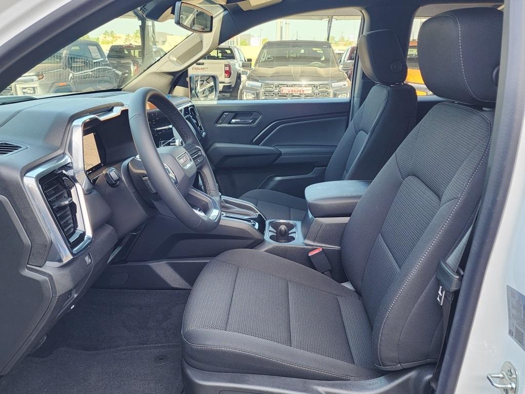 new 2025 GMC Canyon car, priced at $43,680