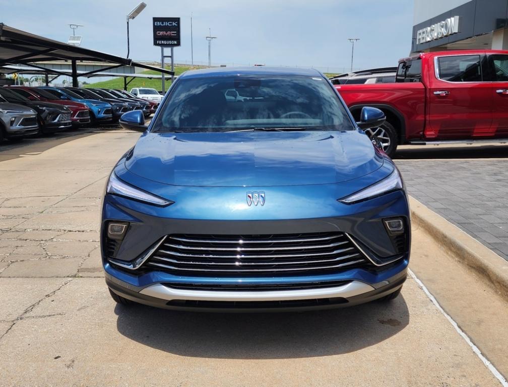 new 2025 Buick Envista car, priced at $25,185
