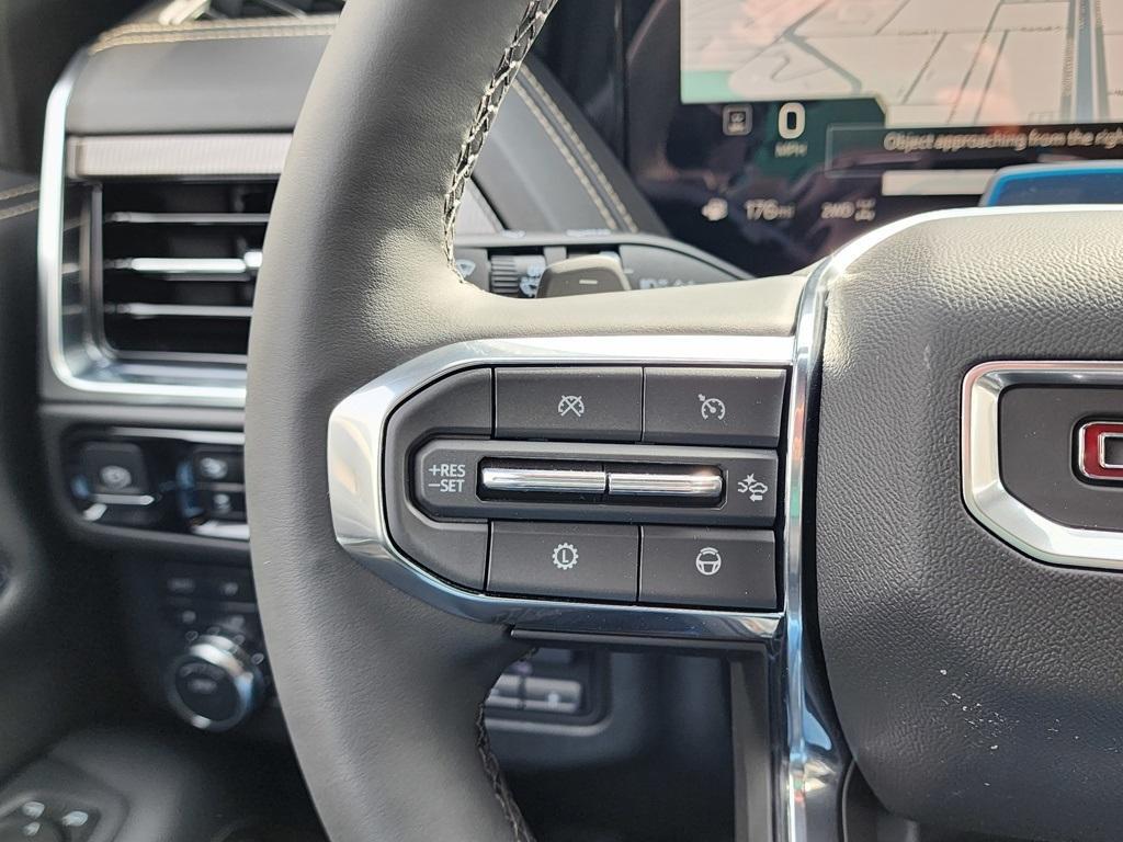 new 2025 GMC Yukon XL car, priced at $75,355