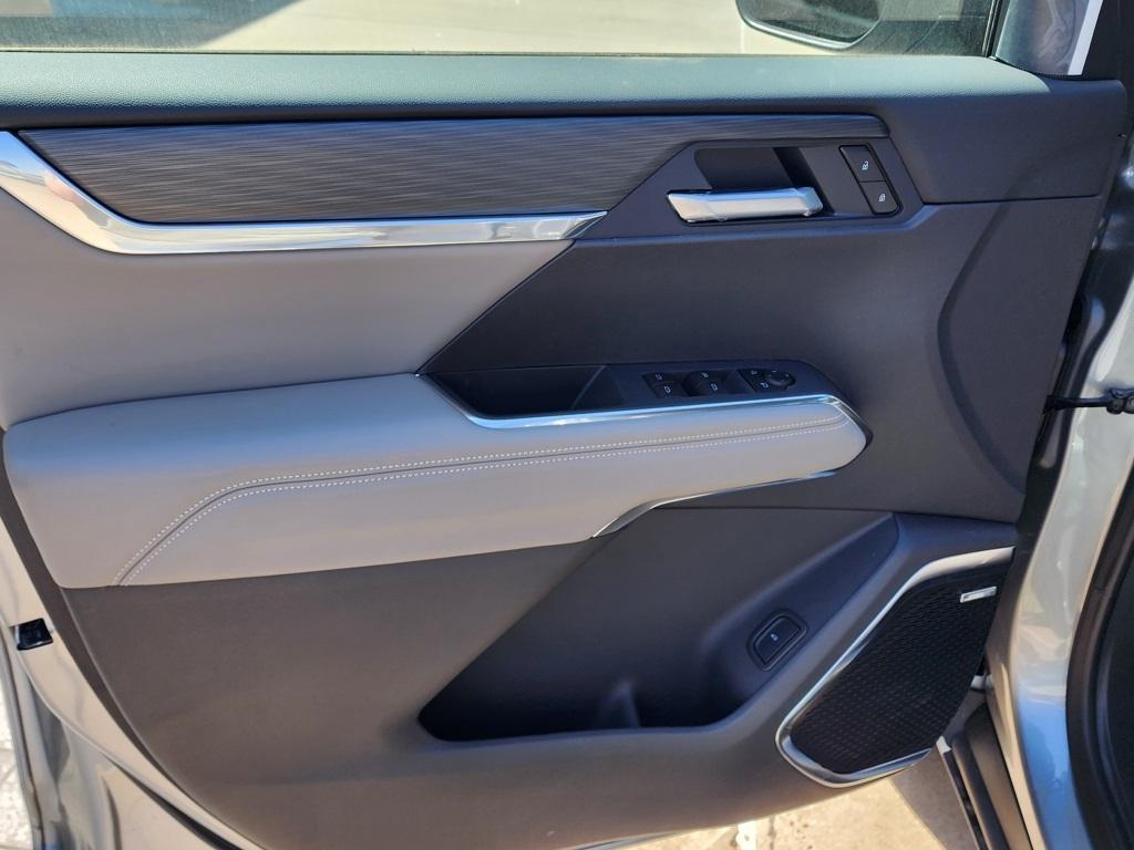 new 2025 GMC Acadia car, priced at $42,990