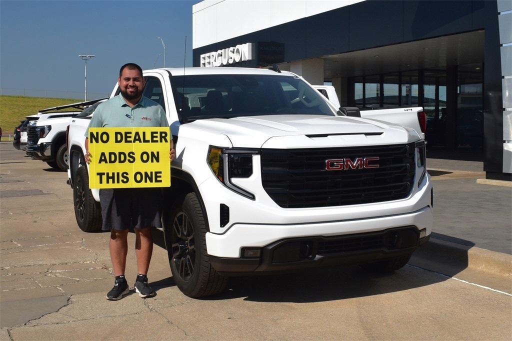 new 2024 GMC Sierra 1500 car, priced at $43,695