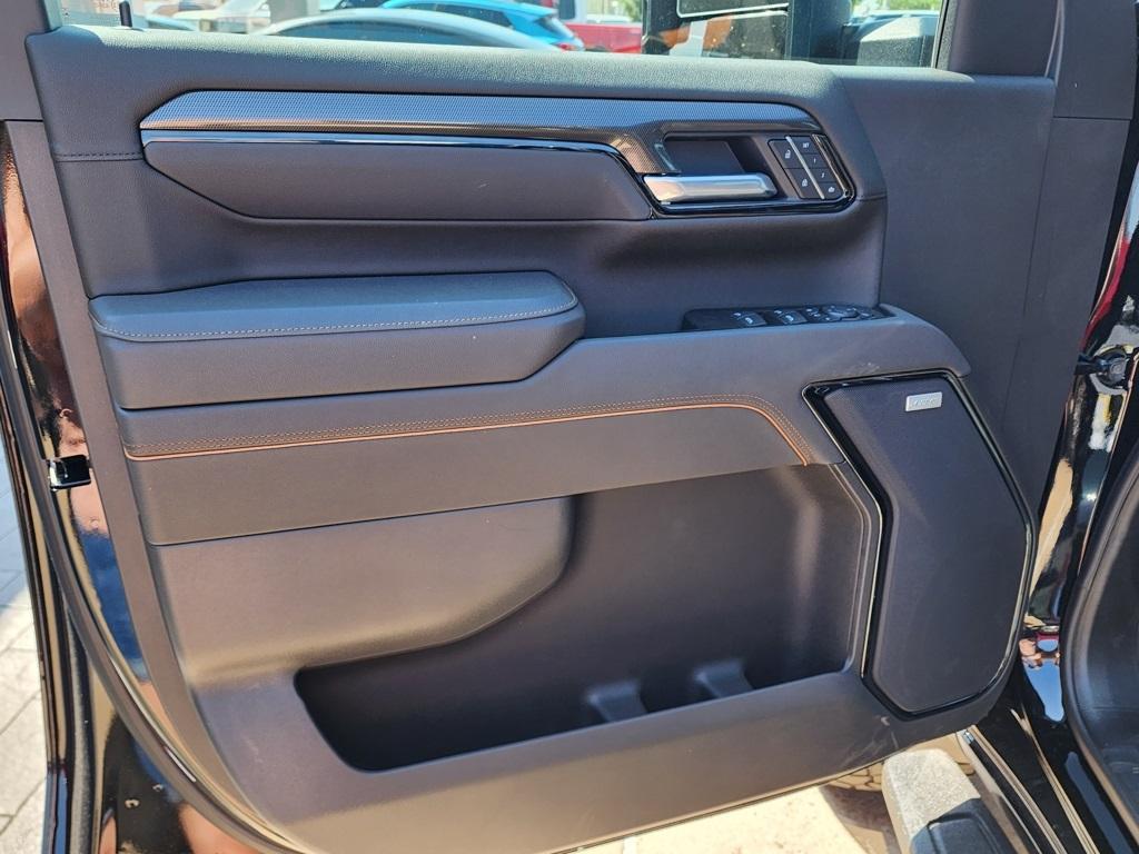 new 2025 GMC Sierra 2500 car, priced at $78,619