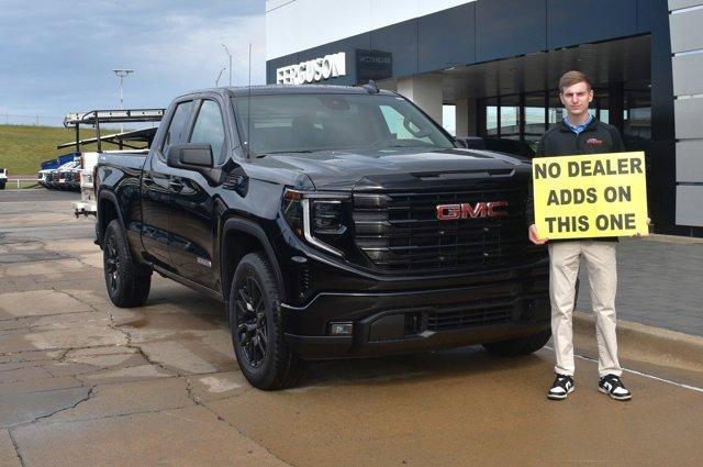 new 2025 GMC Sierra 1500 car, priced at $48,290