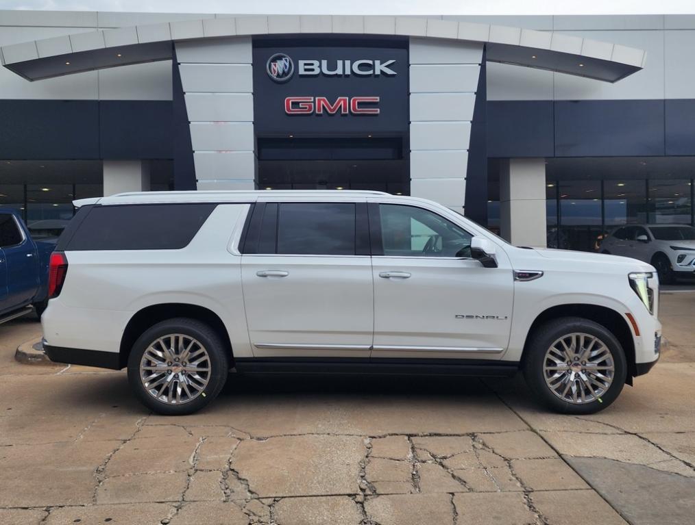 new 2025 GMC Yukon XL car, priced at $93,175