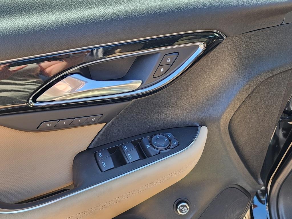 new 2025 Buick Envision car, priced at $39,455