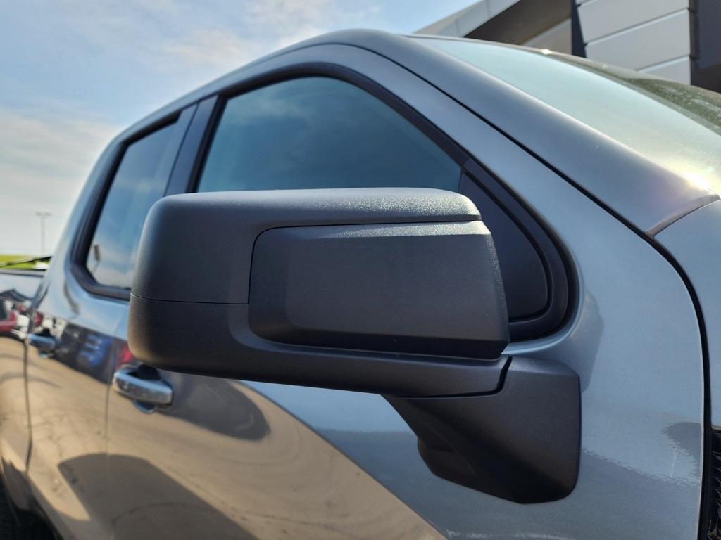 new 2025 GMC Sierra 1500 car, priced at $44,540