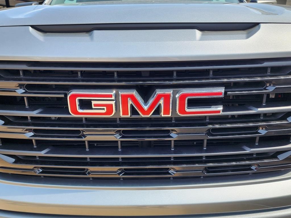 new 2025 GMC Sierra 1500 car, priced at $44,540